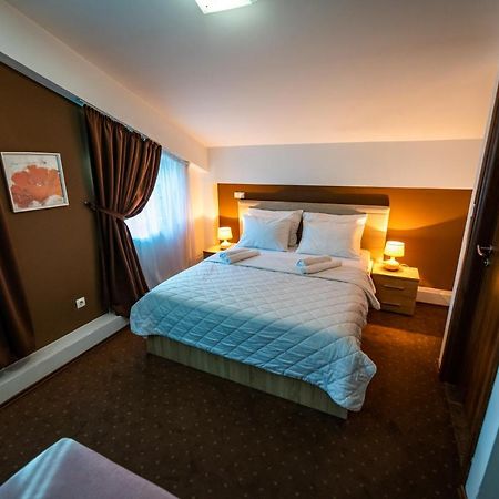 Hotel Oasis Gnojnice Kültér fotó