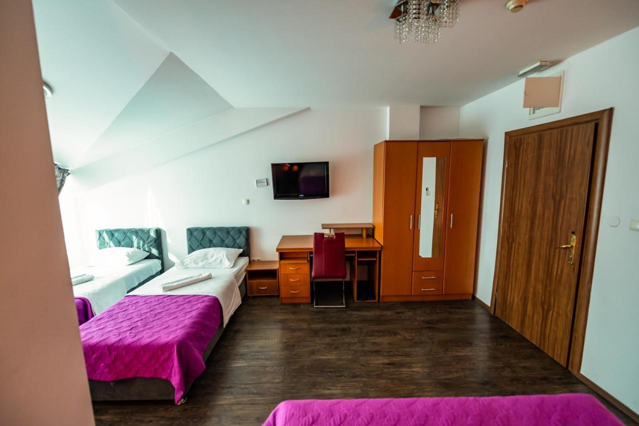 Hotel Oasis Gnojnice Kültér fotó