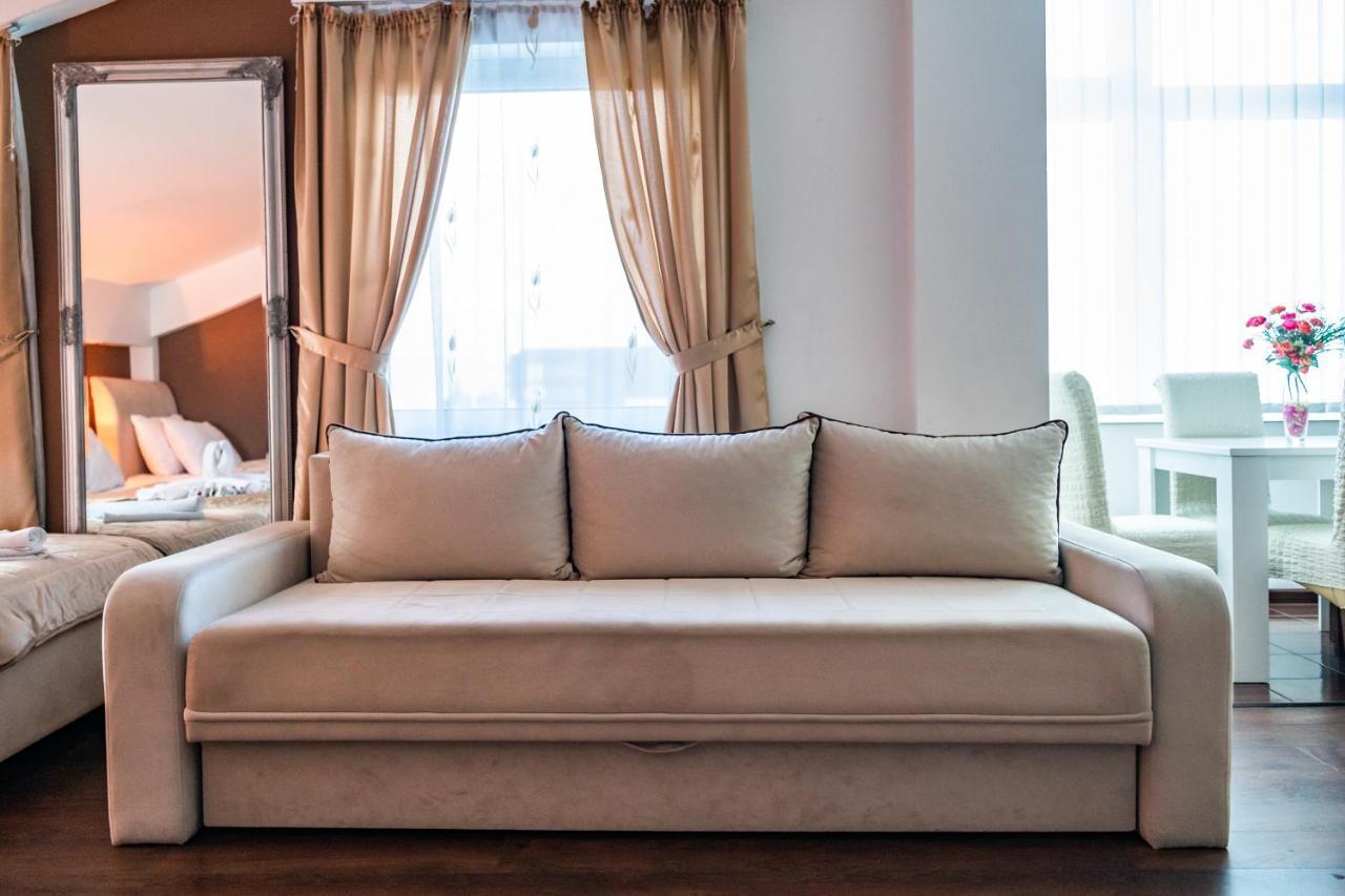 Hotel Oasis Gnojnice Kültér fotó