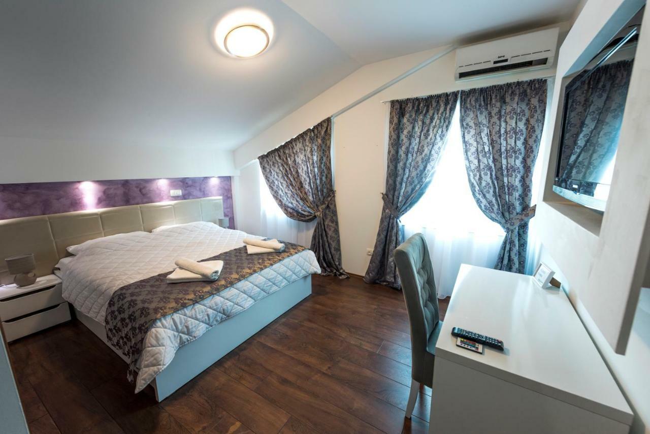 Hotel Oasis Gnojnice Kültér fotó