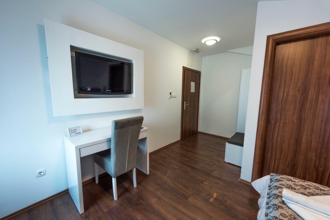Hotel Oasis Gnojnice Kültér fotó