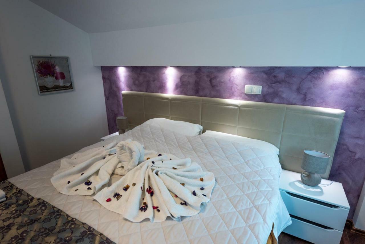 Hotel Oasis Gnojnice Kültér fotó